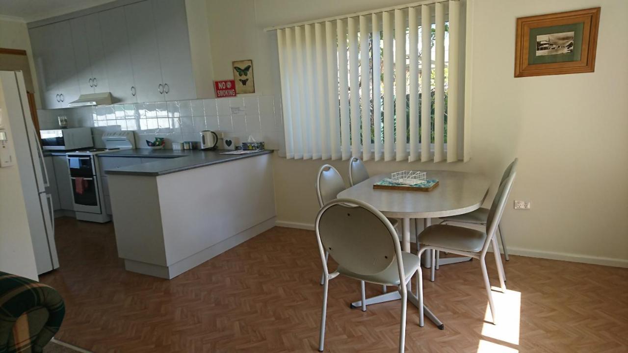 The Convent Boutique Accommodation Hay Exteriör bild