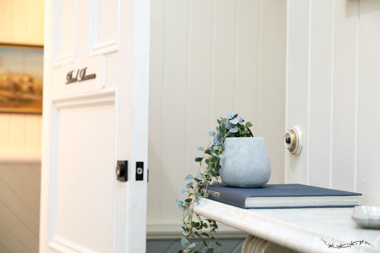 The Convent Boutique Accommodation Hay Exteriör bild